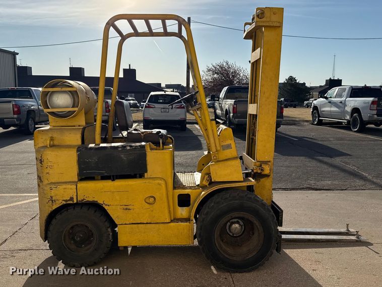 image for item DZ5316 Allis Chalmers FPL40-24-2PS forklift