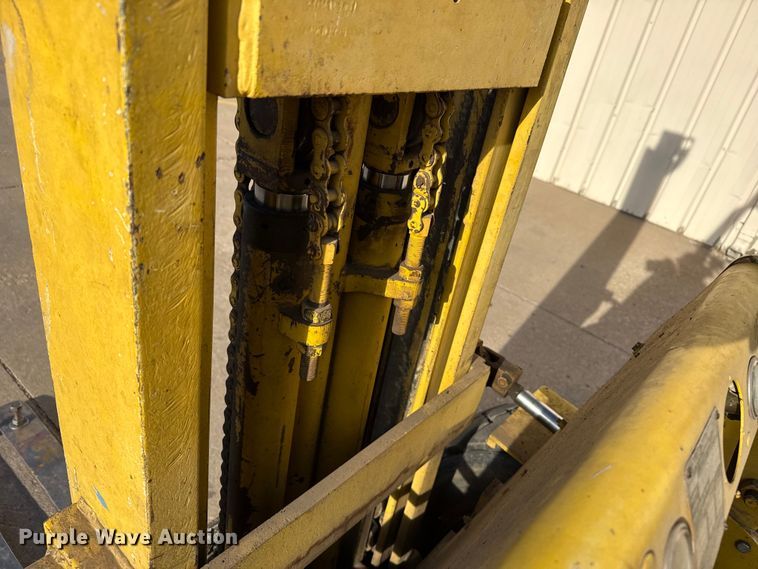 image for item DZ5316 Allis Chalmers FPL40-24-2PS forklift