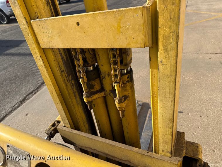 image for item DZ5316 Allis Chalmers FPL40-24-2PS forklift