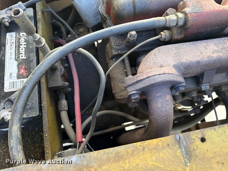 image for item DZ5316 Allis Chalmers FPL40-24-2PS forklift