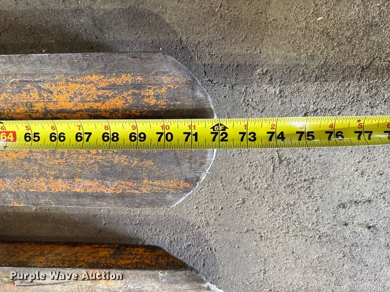 image for item DZ5316 Allis Chalmers FPL40-24-2PS forklift