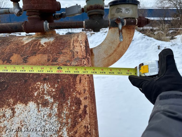 image for item EA2309 Fuel tank