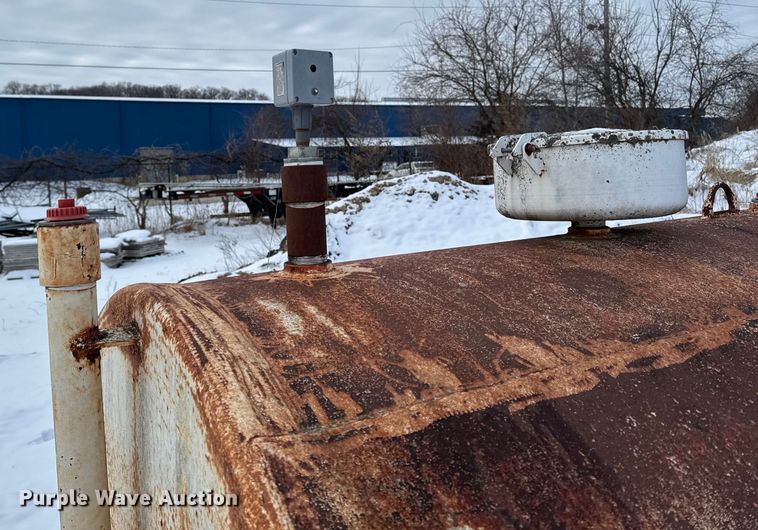 image for item EA2309 Fuel tank