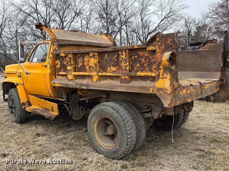 image for item EA4497 1982 Chevrolet C70 dump truck