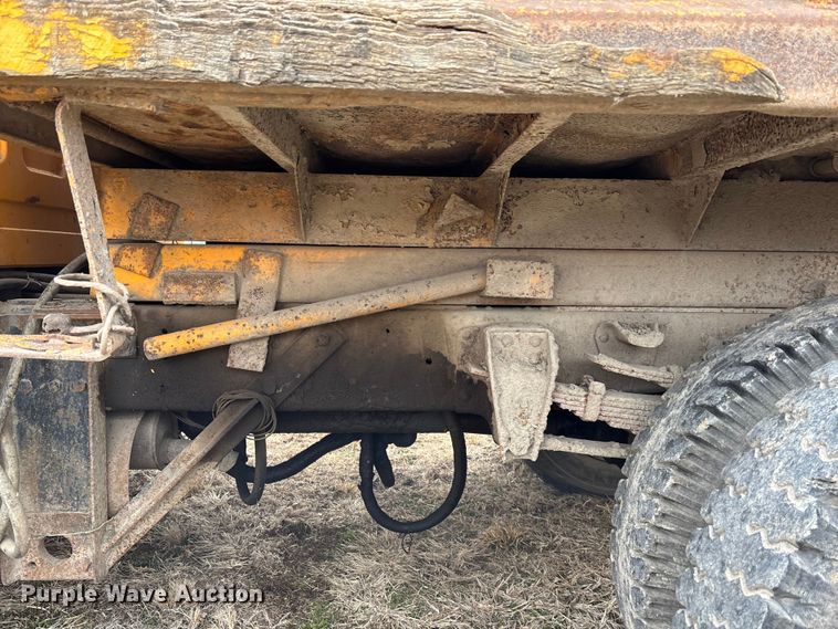 image for item EA4497 1982 Chevrolet C70 dump truck