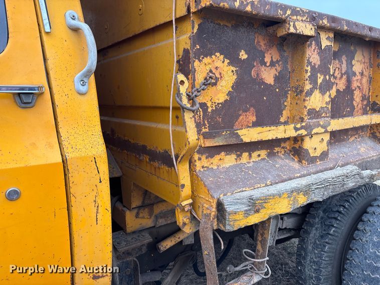 image for item EA4497 1982 Chevrolet C70 dump truck