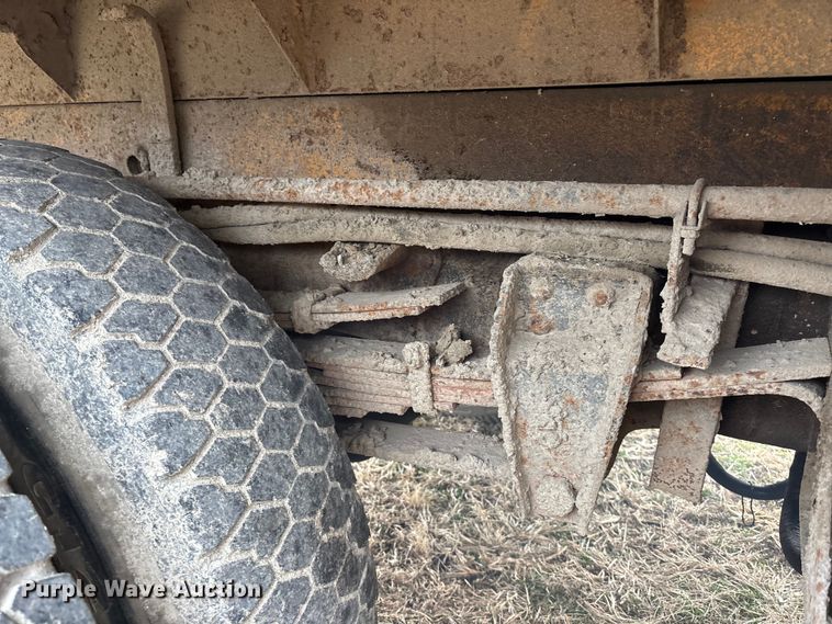 image for item EA4497 1982 Chevrolet C70 dump truck