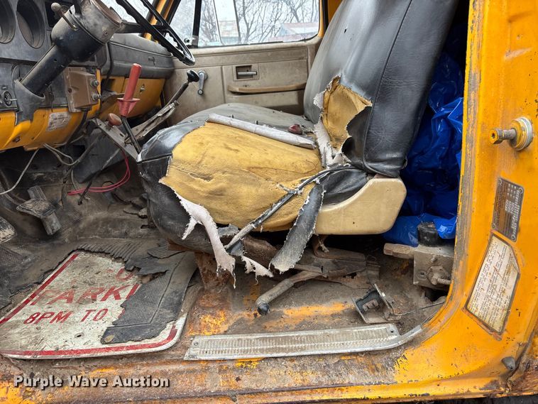 image for item EA4497 1982 Chevrolet C70 dump truck