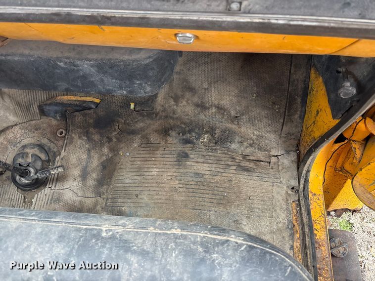 image for item EA4497 1982 Chevrolet C70 dump truck