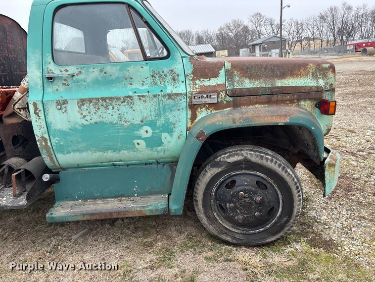 image for item EA4498 1974 GMC 6000 oil distributor truck