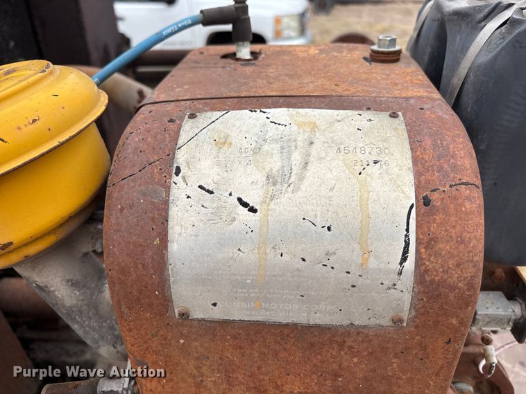 image for item EA4498 1974 GMC 6000 oil distributor truck