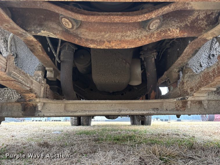 image for item EA4498 1974 GMC 6000 oil distributor truck