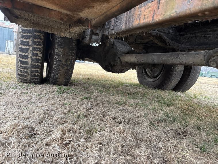 image for item EA4498 1974 GMC 6000 oil distributor truck