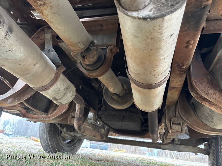 image for item EA4498 1974 GMC 6000 oil distributor truck