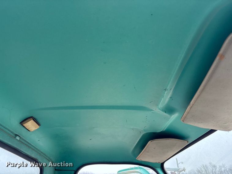 image for item EA4498 1974 GMC 6000 oil distributor truck