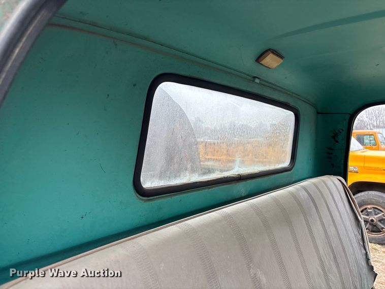 image for item EA4498 1974 GMC 6000 oil distributor truck