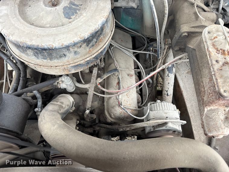 image for item EA4498 1974 GMC 6000 oil distributor truck