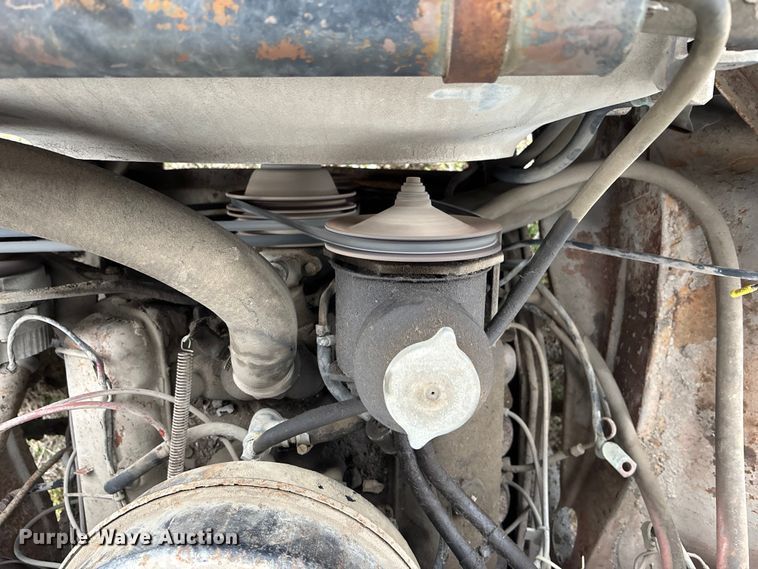 image for item EA4498 1974 GMC 6000 oil distributor truck