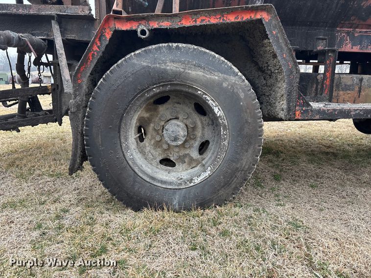 image for item EA4498 1974 GMC 6000 oil distributor truck