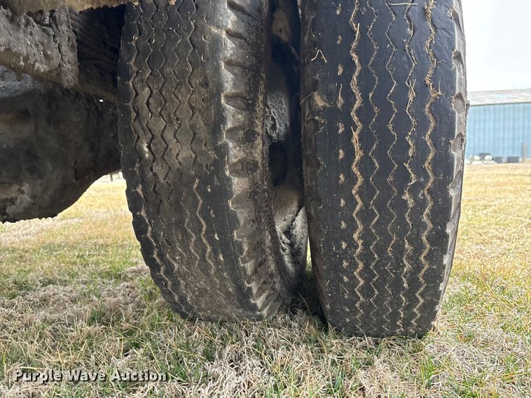 image for item EA4498 1974 GMC 6000 oil distributor truck