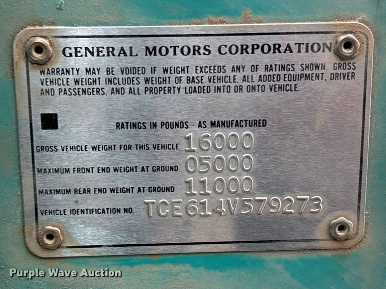 image for item EA4498 1974 GMC 6000 oil distributor truck