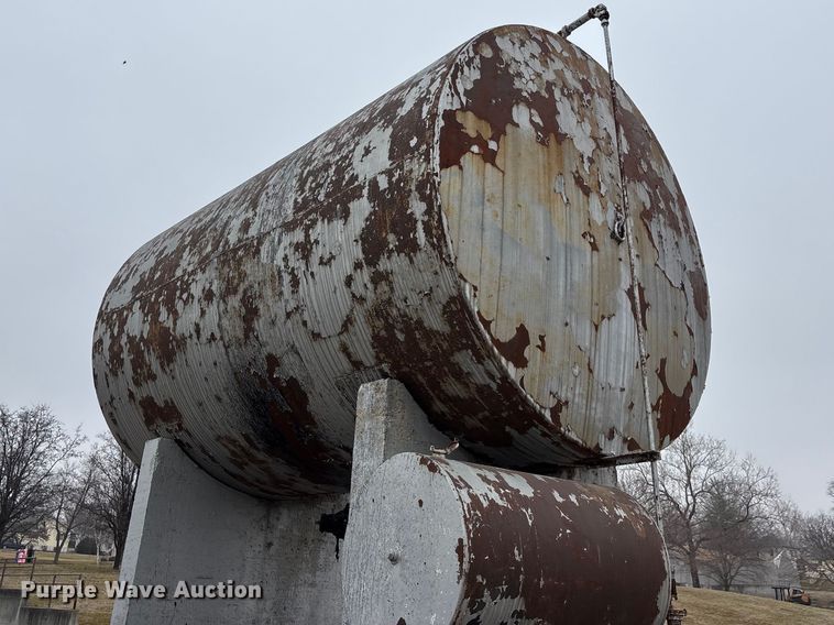 image for item EA4500 Tank