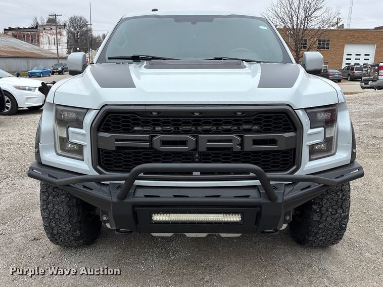 image for item EA4519 2017 Ford F150 Raptor Crew Cab pickup truck