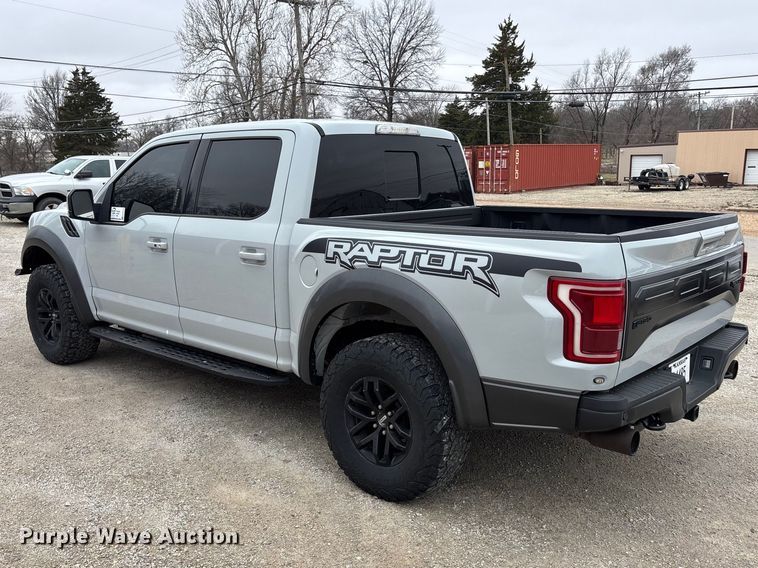 image for item EA4519 2017 Ford F150 Raptor Crew Cab pickup truck