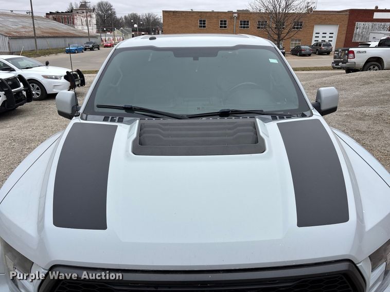 image for item EA4519 2017 Ford F150 Raptor Crew Cab pickup truck