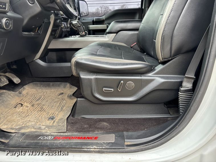 image for item EA4519 2017 Ford F150 Raptor Crew Cab pickup truck