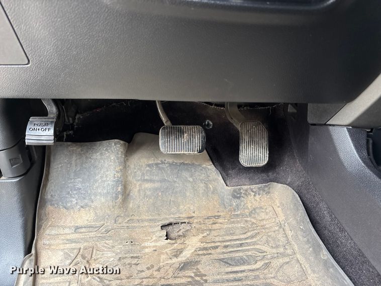 image for item EA4519 2017 Ford F150 Raptor Crew Cab pickup truck