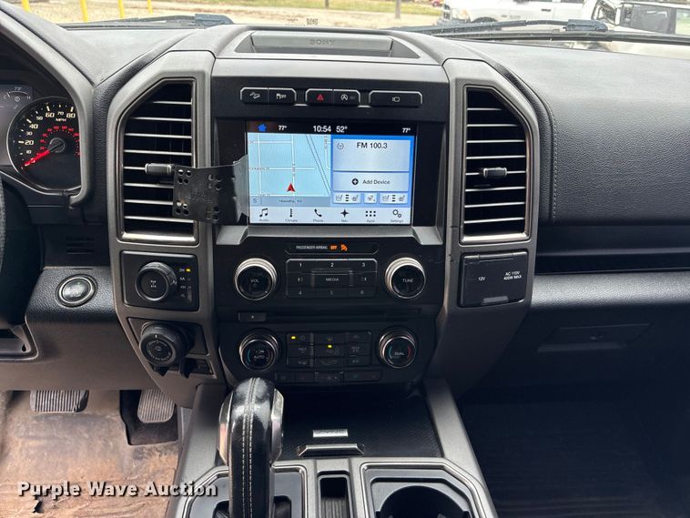 image for item EA4519 2017 Ford F150 Raptor Crew Cab pickup truck