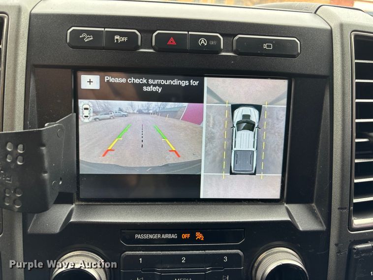 image for item EA4519 2017 Ford F150 Raptor Crew Cab pickup truck