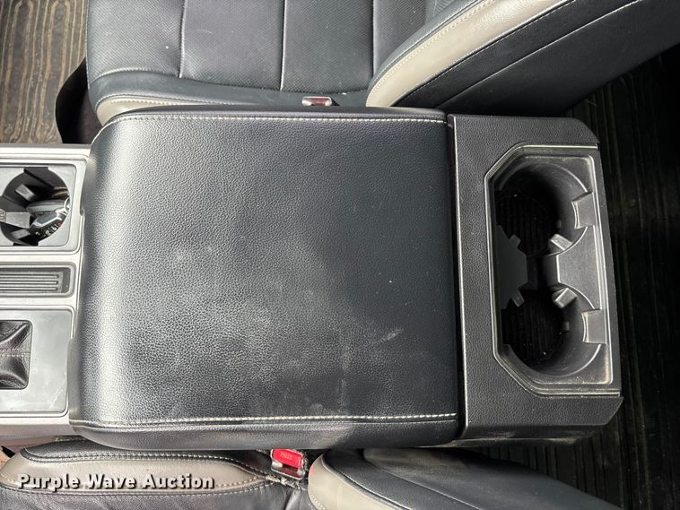 image for item EA4519 2017 Ford F150 Raptor Crew Cab pickup truck