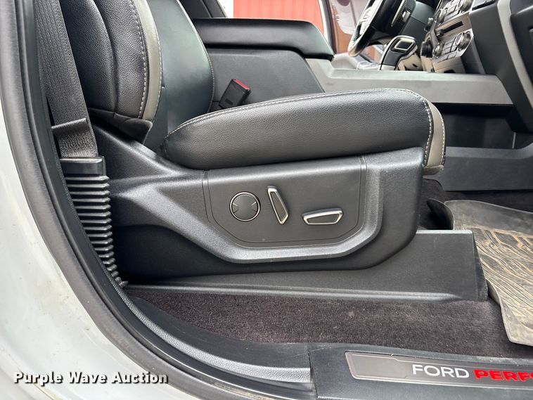 image for item EA4519 2017 Ford F150 Raptor Crew Cab pickup truck