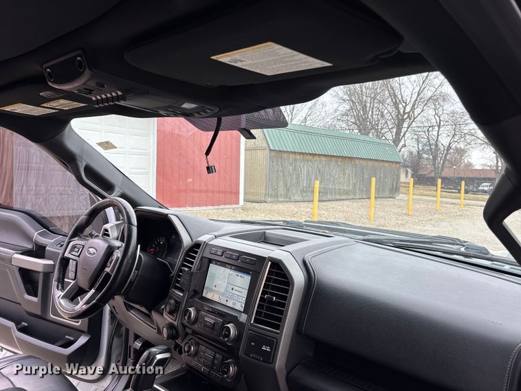 image for item EA4519 2017 Ford F150 Raptor Crew Cab pickup truck