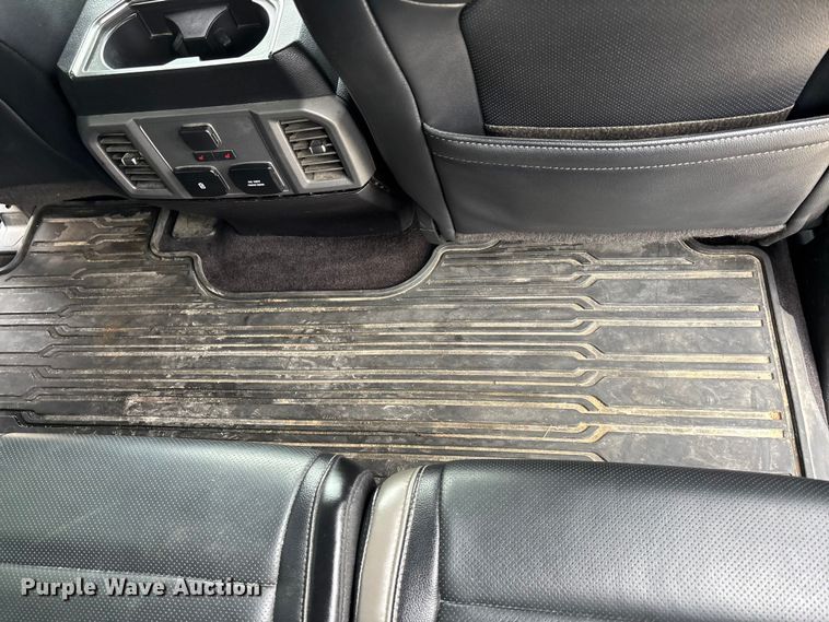 image for item EA4519 2017 Ford F150 Raptor Crew Cab pickup truck