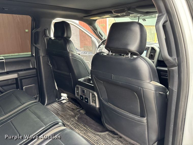 image for item EA4519 2017 Ford F150 Raptor Crew Cab pickup truck