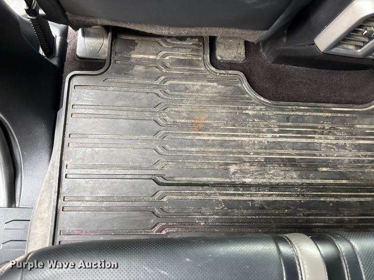 image for item EA4519 2017 Ford F150 Raptor Crew Cab pickup truck