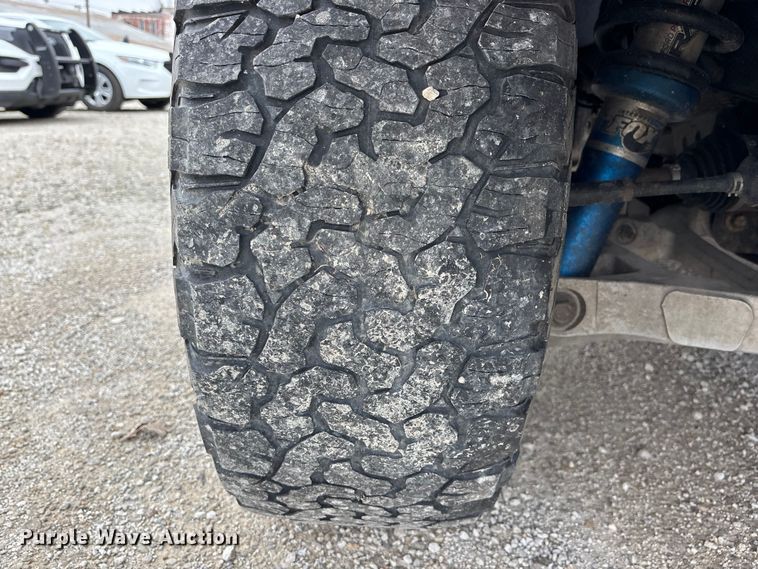 image for item EA4519 2017 Ford F150 Raptor Crew Cab pickup truck