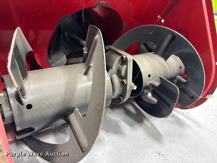 image for item EA4527 Toro 622 Power Throw snow blower