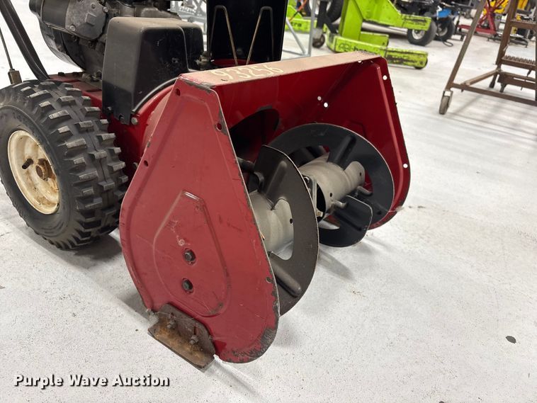 image for item EA4527 Toro 622 Power Throw snow blower