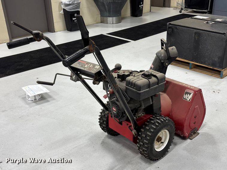 image for item EA4528 Toro 622 Power Throw snow blower