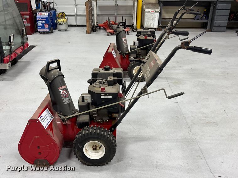 image for item EA4528 Toro 622 Power Throw snow blower