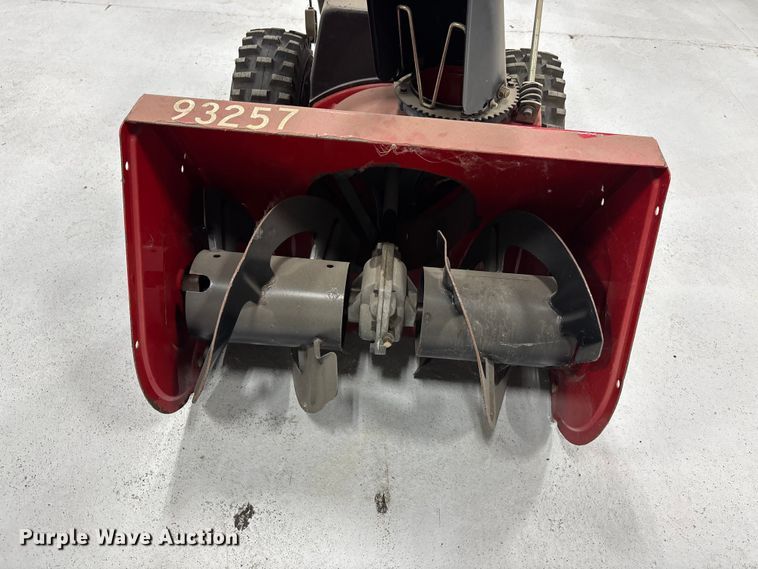 image for item EA4528 Toro 622 Power Throw snow blower