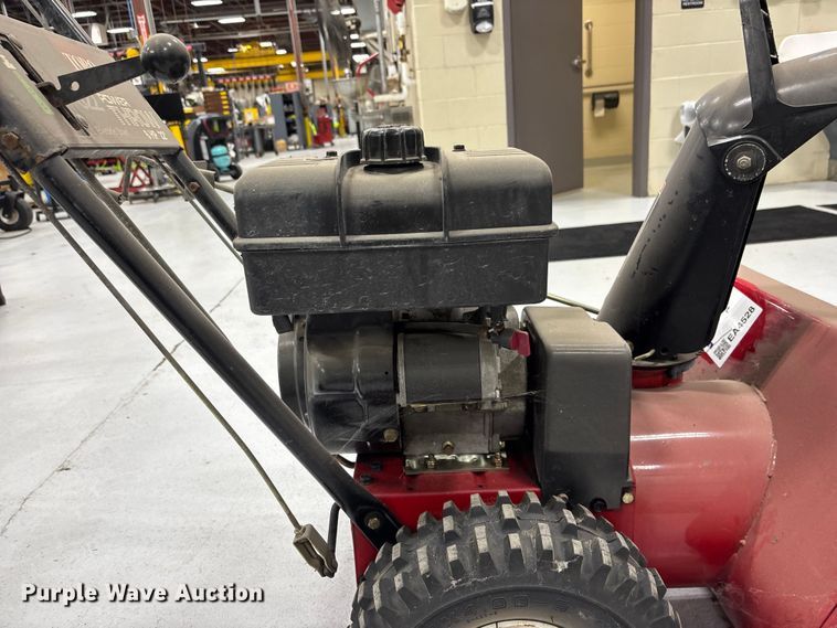 image for item EA4528 Toro 622 Power Throw snow blower