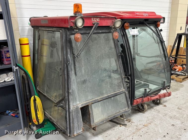image for item EA4531 (2) Toro mower cabs