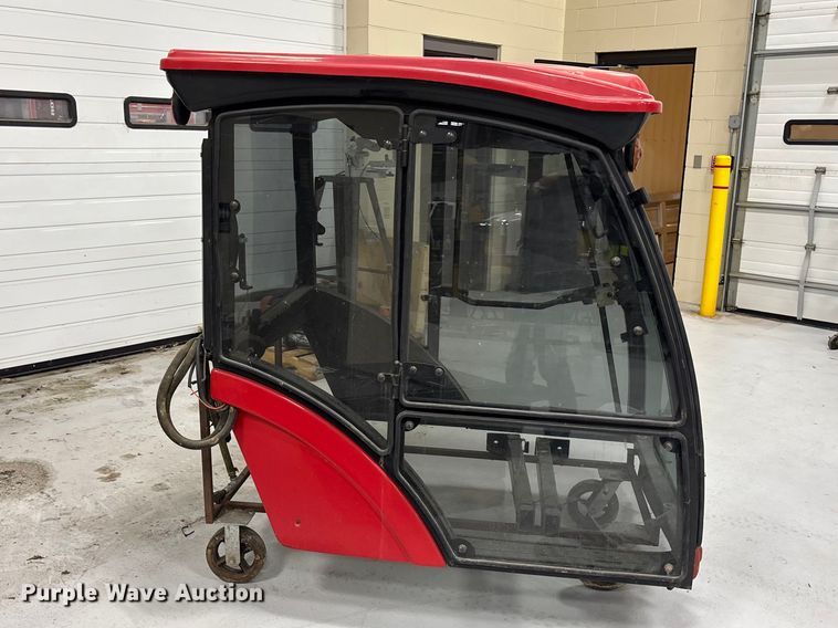 image for item EA4531 (2) Toro mower cabs