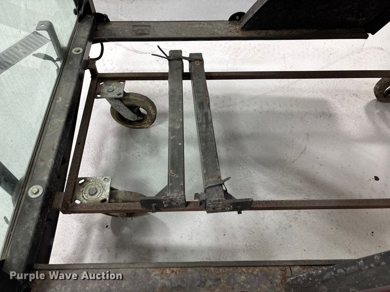 image for item EA4531 (2) Toro mower cabs