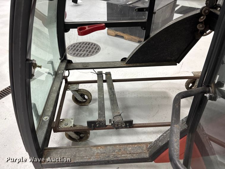 image for item EA4531 (2) Toro mower cabs